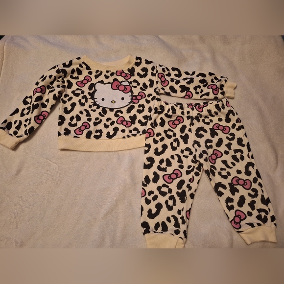 Matching Sets | Hello Kitty Leopard Print Outfit | Poshmark
